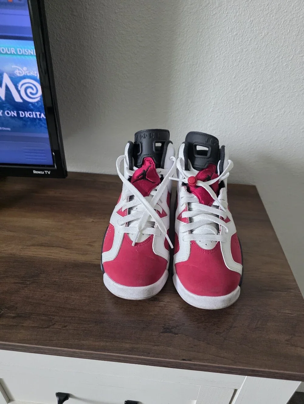 Jordan Men's White and Red High-Top Basketball Shoes